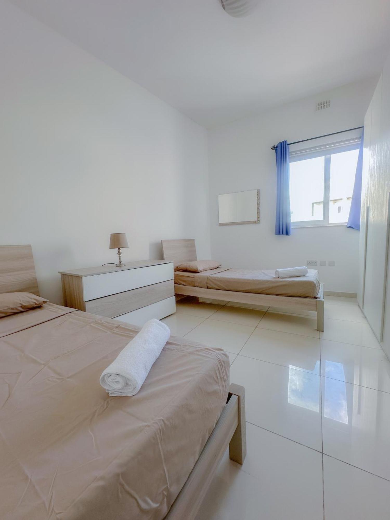 Lovely Room Next To St Julians Is-Swieqi Экстерьер фото